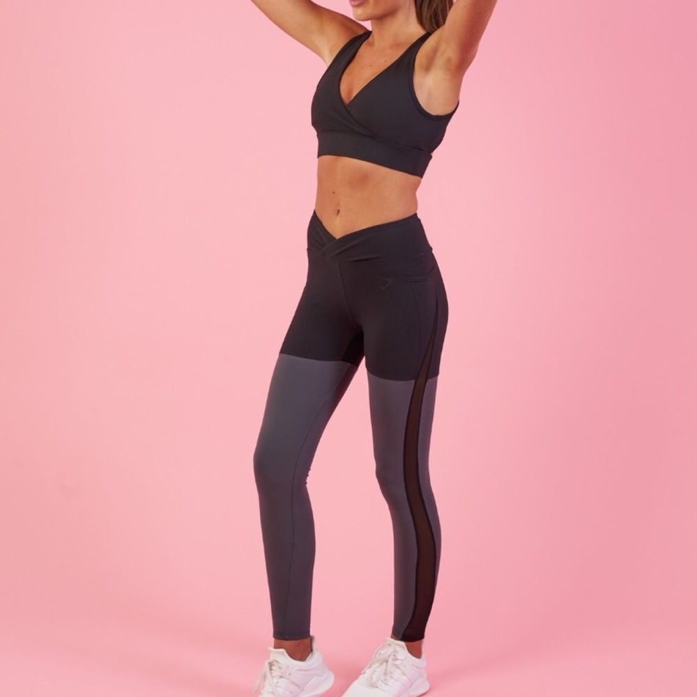 Nikki Blacketter x Gymshark Dynamic Black leggings